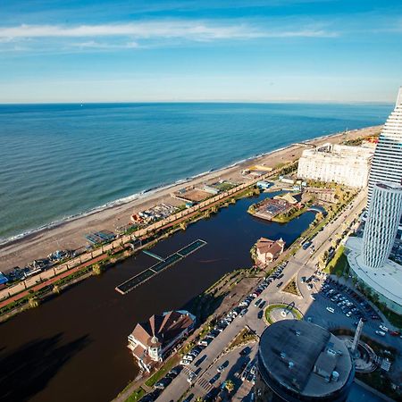 Orbi City Sea View Батуми Екстериор снимка