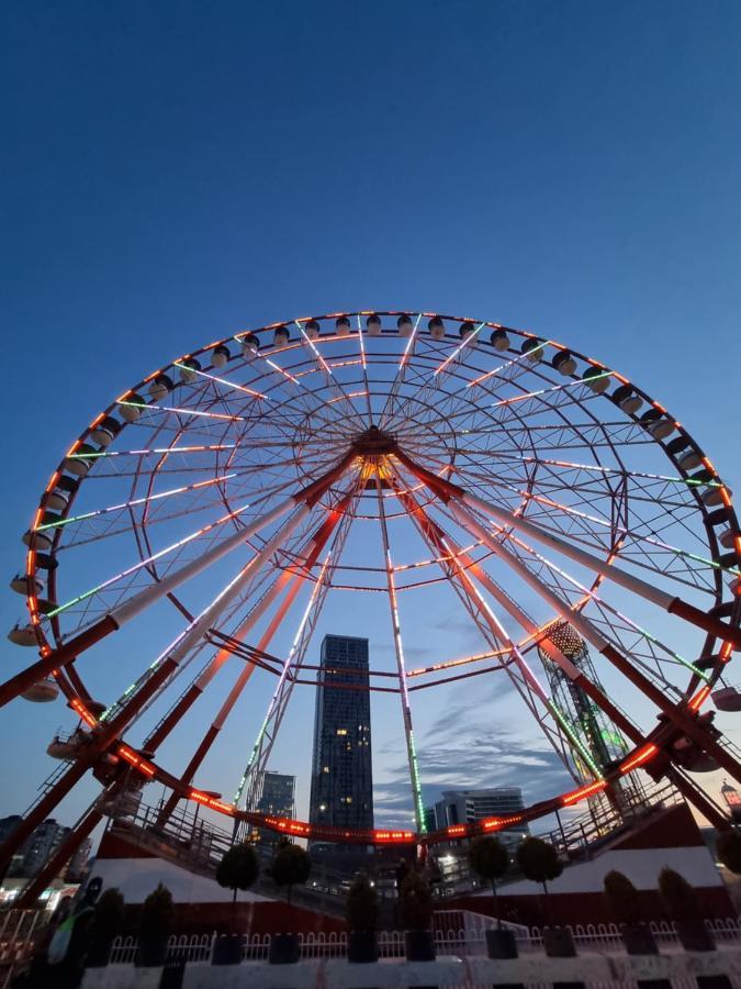 Orbi City Sea View Батуми Екстериор снимка