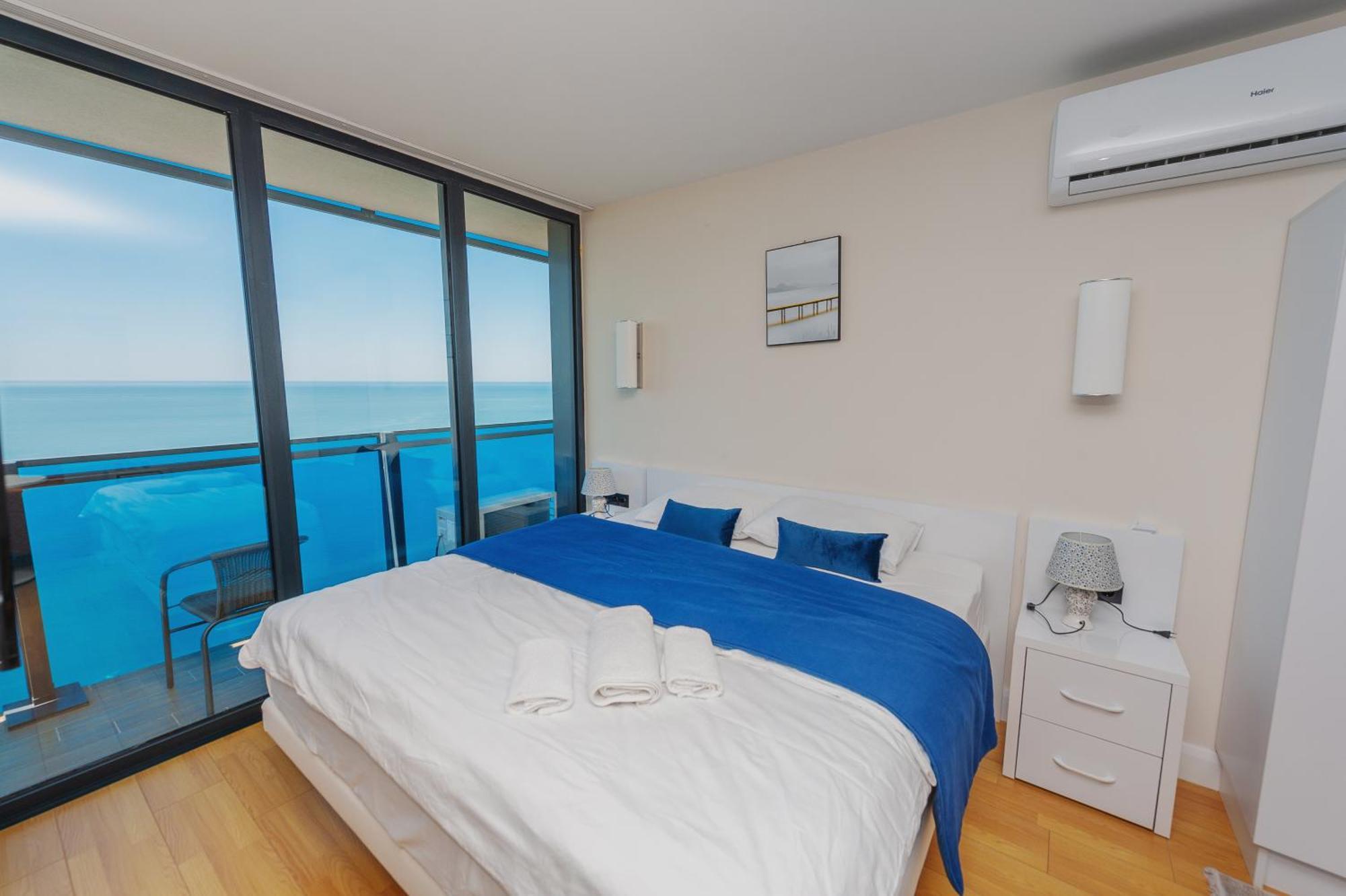 Orbi City Sea View Батуми Екстериор снимка